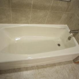 NEW - Bigelow Bath 9